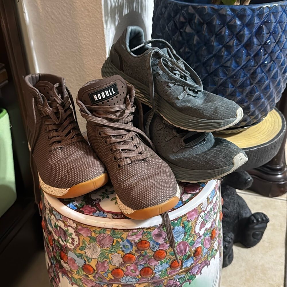 Bundle. Nobull Boots.